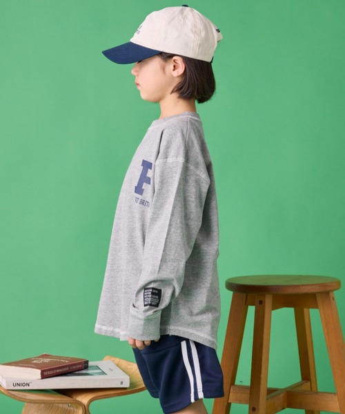 Auntie Rosa Holiday（アンティローザホリデー）の「ステッチオーバーサイズロゴロンTEE（Tシャツ/カットソー・キッズ・グリーン/チャコールグレー/ベージュ/パープル/グレー/オレンジ・130/140/150/160）」の18枚目の写真