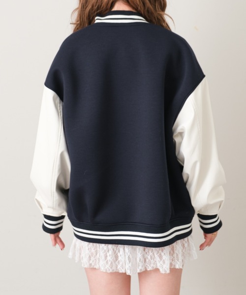 RAY CASSIN（レイカズン）の「サガラワッペンルーズスタジャン（スタジャン・レディース・ベージュ/ネイビー/グレー・FREE）」の18枚目の写真