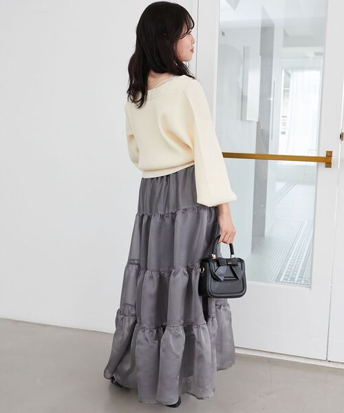 MAJESTIC LEGON(マジェスティックレゴン)の「リボンチャームビジューボタンカーデ(カーディガン/ボレロ・レディース・ミント/ピンク/アイボリー/ブルー・MEDIUM)」の8枚目の写真