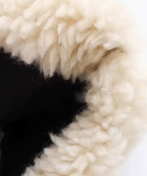 LA POMME petit(ラポミ・プチ)の「Faux Fur Fuzzy Coat(ムートンコート・レディース・アイボリー・SMALL/MEDIUM/LARGE/X-SMALL)」の5枚目の写真