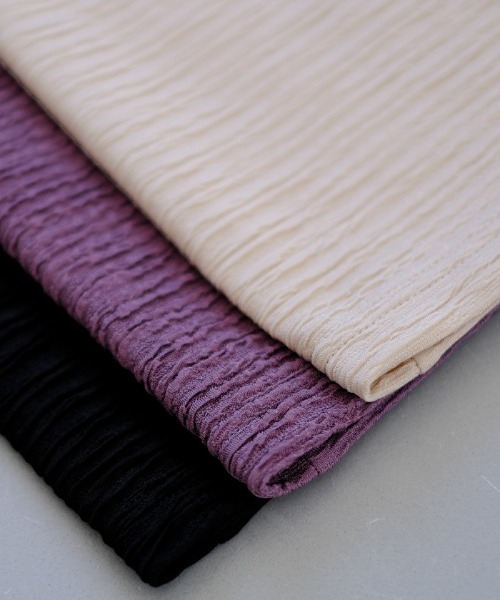 aquagarage（アクアガレージ）の「スリット入りワイドパンツ（その他パンツ・レディース・パープル/ブラック/アイボリー・M/L）」の4枚目の写真