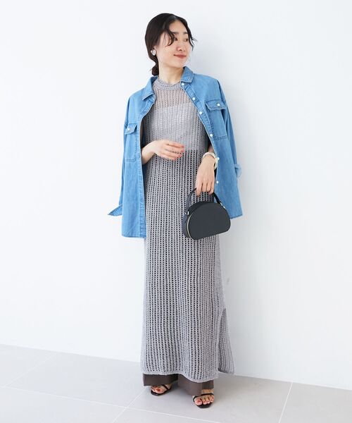 le.coeur blanc(ルクールブラン)の「ハシゴ調透かし柄ホールガーメントワンピース(ワンピース・レディース・グレー/オフホワイト・38)」の2枚目の写真