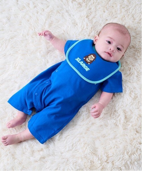 XLARGE KIDS（エクストララージキッズ）の「バックロゴショートオール（ロンパース・キッズ・ホワイト/ブラック/ブルー・70cm）」の16枚目の写真