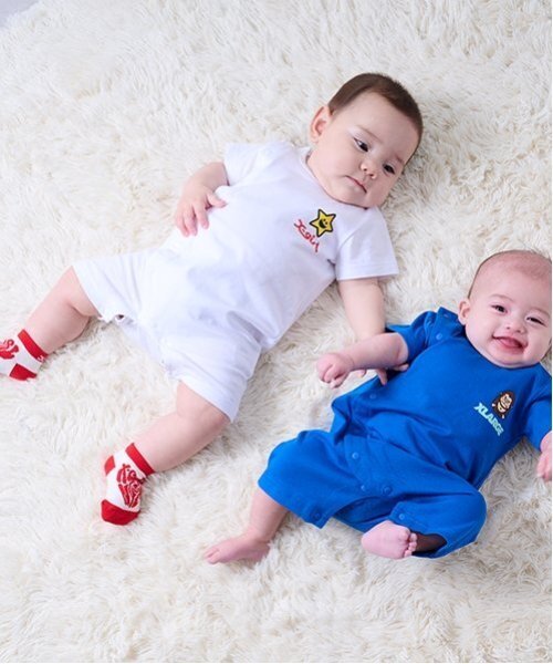 XLARGE KIDS（エクストララージキッズ）の「バックロゴショートオール（ロンパース・キッズ・ホワイト/ブラック/ブルー・70cm）」の18枚目の写真