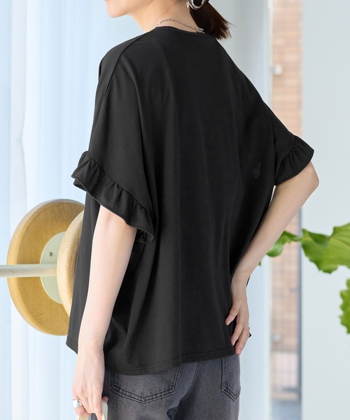 Viola e Viola(ヴィオラエヴィオラ)の「楽ちんフリルデザインプルオーバー(Tシャツ/カットソー・レディース・グリーン/ホワイト/ブラック/ネイビー/ダークブルー・3L/LL/L/M/5L/4L)」の14枚目の写真