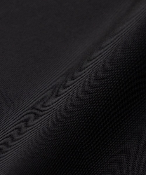 Honeys（ハニーズ）の「【ハニさら・接触冷感・吸水冷感・抗菌防臭・ＵＶカット】アームカバー／４０ｃｍ（アームカバー・レディース・ブラック/ライトグレー・FREE）」の15枚目の写真