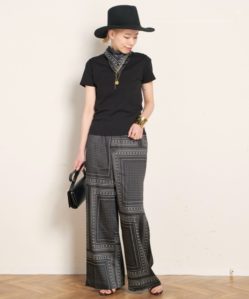 超美品！完売品！APstudioスカーフプリントパンツ38サイズ 極美品】AP STUDIO スカーフプリントパンツ 38 ブラック 今季 - メルカリ