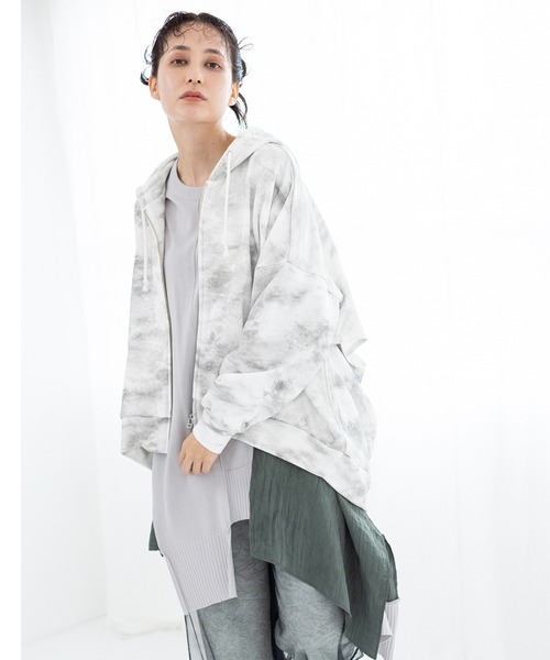 OSMOSIS(オズモーシス)の「裏毛バックツイストフードパーカ(パーカー・レディース・ホワイト/オレンジ/ブラック・ONE SIZE)」の1枚目の写真