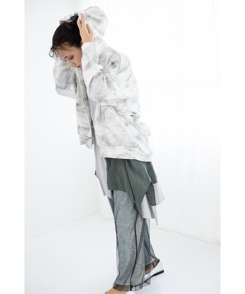 OSMOSIS(オズモーシス)の「裏毛バックツイストフードパーカ(パーカー・レディース・ホワイト/オレンジ/ブラック・ONE SIZE)」の5枚目の写真