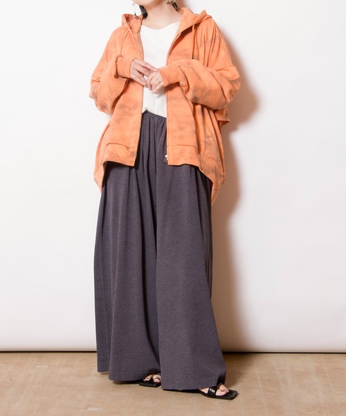 OSMOSIS(オズモーシス)の「裏毛バックツイストフードパーカ(パーカー・レディース・ホワイト/オレンジ/ブラック・ONE SIZE)」の19枚目の写真