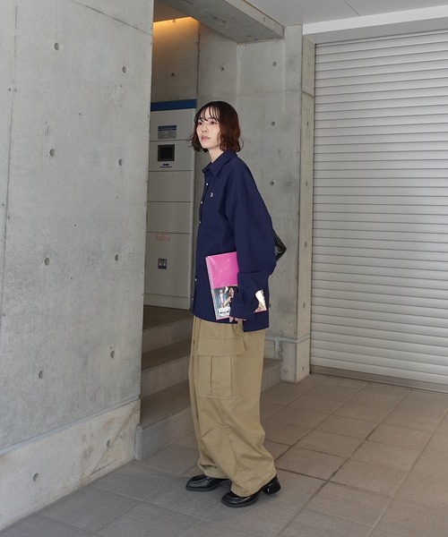 TEEN BOOP(ティーンブープ)の「エンブロイダリーBIGシャツ(シャツ/ブラウス・レディース・ネイビー/ホワイト・FREE)」の9枚目の写真