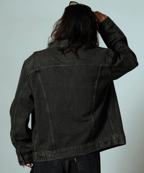 Levi's（リーバイス）の「LEVI'S/リーバイス THE TRUCKER JACKET トラッカージャケット（デニムジャケット・メンズ・ブラック/ワンウォッシュ/インディゴブルー・XL/M/L/S）」の16枚目の写真