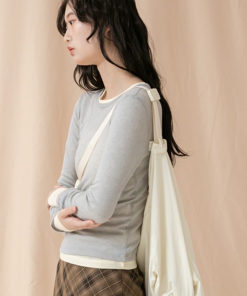 HEILIS(ヘイリス)の「シアーコンパクトロングカットソー / 秋服 冬服 春服 長袖 ロンT レイヤード 透け感 シティガール ガーリー ノームコア 韓国 アイボリー ブラック グレー イエロー ピンク(Tシャツ/カットソー・レディース・アイボリー/イエロー/ピンク/グレー/ブラック・FREE)」の10枚目の写真