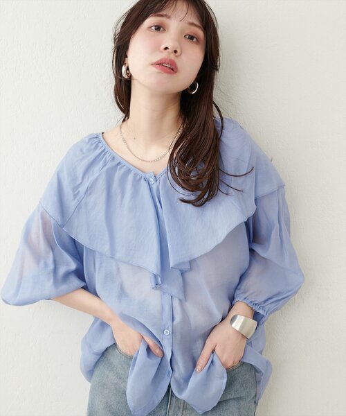 natural couture（ナチュラルクチュール）の「V開きフリルシアーブラウス（シャツ/ブラウス・レディース・オレンジ/オフホワイト/サックスブルー/ブラック・FREE）」の18枚目の写真