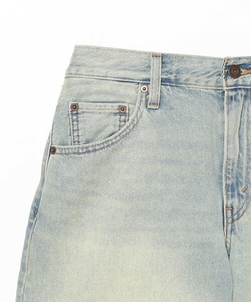 Ray BEAMS(レイビームス)の「LEVI’S(R) / BAGGY DAD ジーンズ(デニムパンツ・レディース・ライトブルー・26inch)」の3枚目の写真