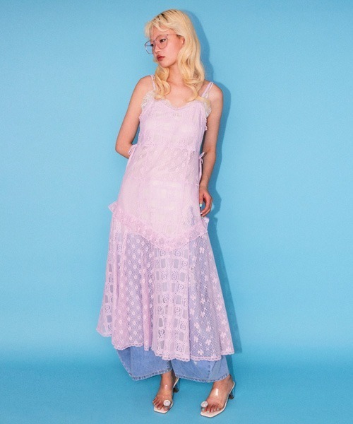 Candy Stripper(キャンディストリッパー)の「LACY PATCH WORK CAMI ワンピース(ワンピース・レディース・オフホワイト/ブラック/ラベンダー・FREE)」の4枚目の写真