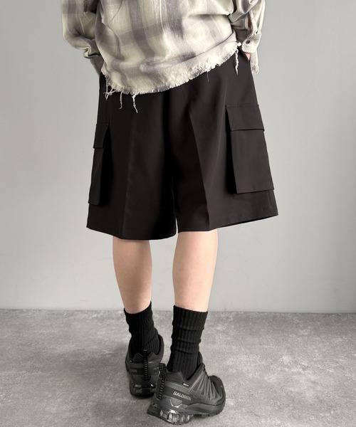 Classical Origin(クラシカルオリジン)の「【Classical Origin】「整う、ラフ感。」カーゴポケット ルーズシルエット ハーフスラックス/Cargo Pocket Loose Silhouette Half Slacks(その他パンツ・メンズ・チャコールグレー/ブラック・SMALL/MEDIUM/LARGE)」の10枚目の写真