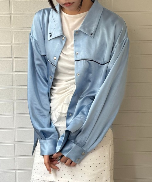 hugi(ハギ)の「STAR SHIRT BLOUSON/スターシャツブルゾン(シャツ/ブラウス・レディース・サックスブルー・FREE)」の6枚目の写真