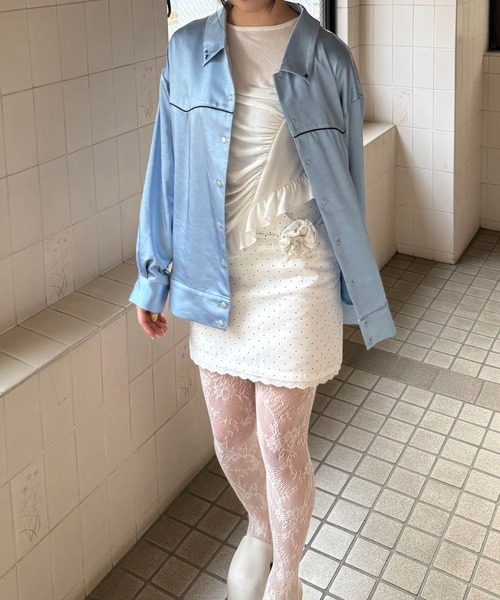 hugi(ハギ)の「STAR SHIRT BLOUSON/スターシャツブルゾン(シャツ/ブラウス・レディース・サックスブルー・FREE)」の4枚目の写真