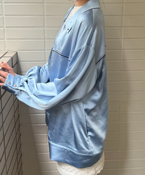 hugi(ハギ)の「STAR SHIRT BLOUSON/スターシャツブルゾン(シャツ/ブラウス・レディース・サックスブルー・FREE)」の9枚目の写真