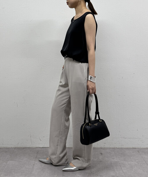 LOUNGEDRESS(ラウンジドレス)の「サテンインナータンク(タンクトップ・レディース・ブラック/オフホワイト・FREE)」の9枚目の写真