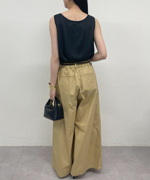 LOUNGEDRESS(ラウンジドレス)の「サテンインナータンク(タンクトップ・レディース・ブラック/オフホワイト・FREE)」の20枚目の写真