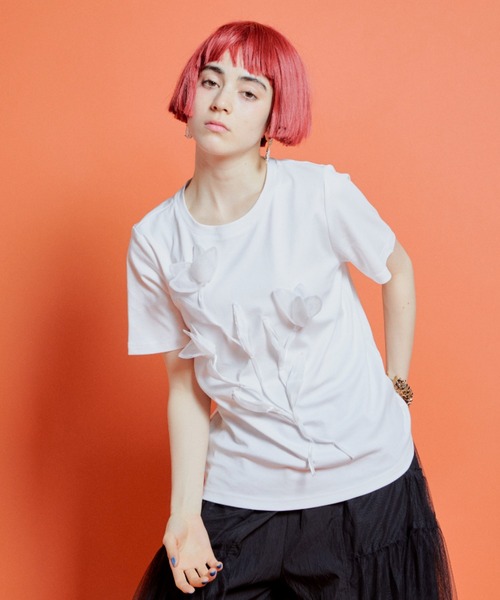 manana suerte(マニャーナスエルテ)の「チューリップTシャツ(Tシャツ/カットソー・レディース・ホワイト/ブラック・FREE)」の2枚目の写真