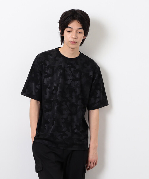 COMME CA ISM(コムサイズム)の「エンボスプリント Tシャツ(Tシャツ/カットソー・メンズ・ブラック/グレー・MEDIUM/LARGE)」の9枚目の写真