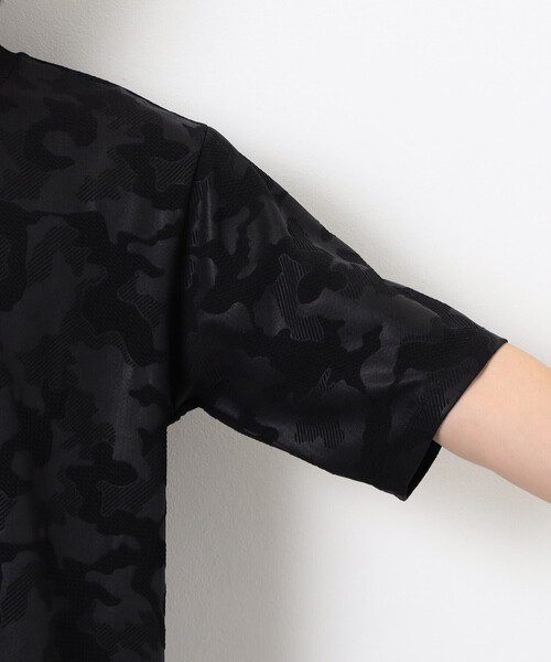 COMME CA ISM(コムサイズム)の「エンボスプリント Tシャツ(Tシャツ/カットソー・メンズ・ブラック/グレー・MEDIUM/LARGE)」の14枚目の写真