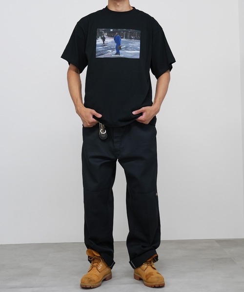 BASIS(ベイシス)の「SANDER LAND 8.2ozオーガニックコットン BLUE STREET 半袖Tシャツ(Tシャツ/カットソー・メンズ・ホワイト/ブラック・X-LARGE/MEDIUM/LARGE)」の5枚目の写真