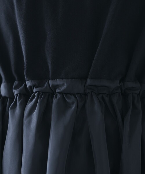 Firsthand（ファーストハンド）の「Firsthand/ファーストハンド ドロスト ドッキングギャザー ロングワンピース / 異素材切り替えデザインワンピース（ワンピース・レディース・ブラック/ブラウン・FREE）」の6枚目の写真