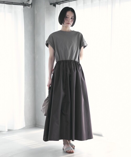 Firsthand（ファーストハンド）の「Firsthand/ファーストハンド ドロスト ドッキングギャザー ロングワンピース / 異素材切り替えデザインワンピース（ワンピース・レディース・ブラック/ブラウン・FREE）」の14枚目の写真