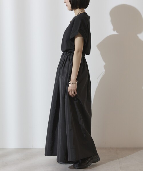 Firsthand（ファーストハンド）の「Firsthand/ファーストハンド ドロスト ドッキングギャザー ロングワンピース / 異素材切り替えデザインワンピース（ワンピース・レディース・ブラック/ブラウン・FREE）」の21枚目の写真