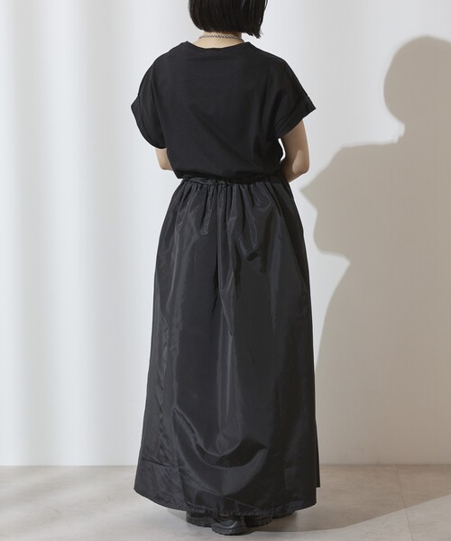 Firsthand（ファーストハンド）の「Firsthand/ファーストハンド ドロスト ドッキングギャザー ロングワンピース / 異素材切り替えデザインワンピース（ワンピース・レディース・ブラック/ブラウン・FREE）」の22枚目の写真