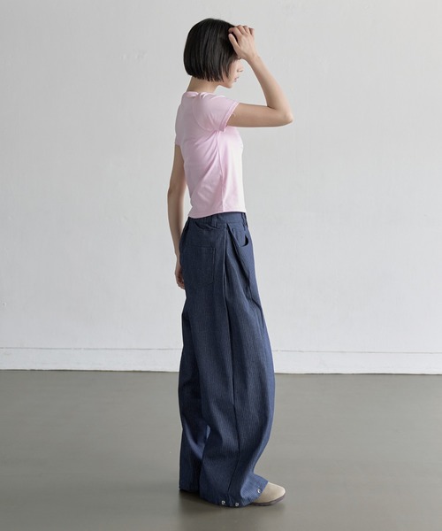 UNE MANSION(ユヌマンション)の「【きらきらラインストーンがポイント!】【UNE ORIGINAL】シルバーキラキラストーンズセミクロップド半袖Tシャツカットソー(Tシャツ/カットソー・レディース・ホワイト/ブラック/ピンク・FREE)」の17枚目の写真