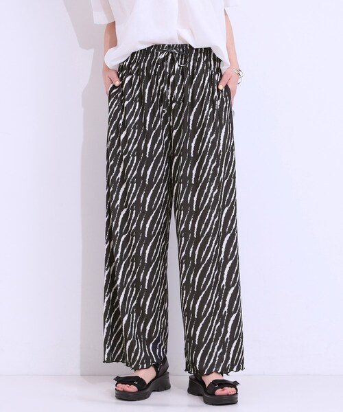 Cutie Blonde（キューティーブロンド）の「【洗える/ひんやり/S-LL】柄イージーパンツ（その他パンツ・レディース・オレンジ系その他3/ネイビー系1/ブラック系・01/02/03/04）」の2枚目の写真