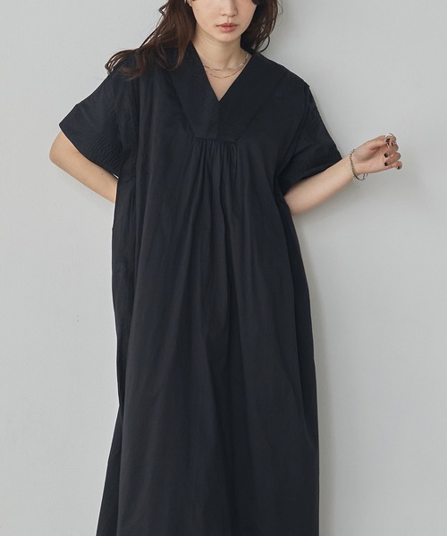 Noia(ノイア)の「カフタン風 ワンピース(ワンピース・レディース・ブラウン/ロイヤルブルー/ダークネイビー/ブラック/グリーン・FREE)」の10枚目の写真