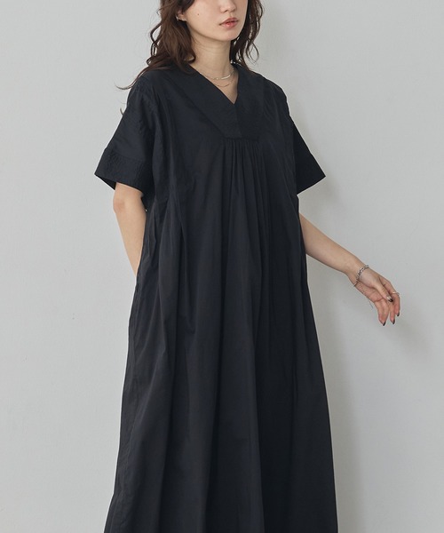 Noia(ノイア)の「カフタン風 ワンピース(ワンピース・レディース・ブラウン/ロイヤルブルー/ダークネイビー/ブラック/グリーン・FREE)」の11枚目の写真