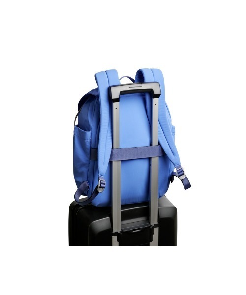 entre square（アントレスクエアー）の「Bellroy/バックパック/ミニバッグ Cinch Backpack デニムブルー（バックパック/リュック・レディース・ライトブルー・ONESIZE）」の8枚目の写真