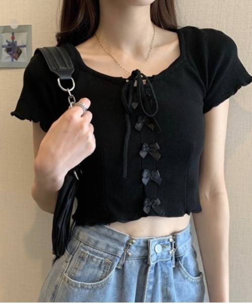 LADY LIKE(レディライク)の「フロントリボンメローステッチ半袖ニット(ニット/セーター・レディース・ブラック/サックスブルー/マスタード/ホワイト/グリーン・M)」の3枚目の写真