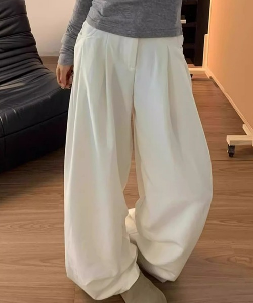 REBALANCE（リバランス）の「カラーワイドパンツ（その他パンツ・レディース・C/E/B/A・LARGE/MEDIUM）」の2枚目の写真