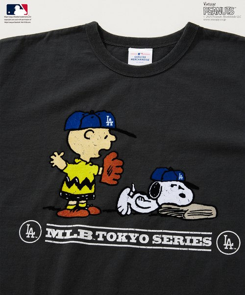 Vintage PEANUTS(ビンテージピーナッツ)の「PEANUTS 別注 MLB開幕戦 ベースボール プリントTシャツ(Tシャツ/カットソー・メンズ・ホワイト/ブラックミックス/ライトグレー・MEDIUM/LARGE)」の2枚目の写真