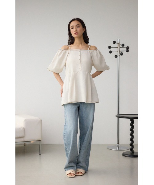 AZUL by moussy(アズールバイマウジー)の「2WAYパフスリーブ配色ペプラムブラウス(シャツ/ブラウス・レディース・アイボリー/ブラック/ピンク・FREE)」の6枚目の写真