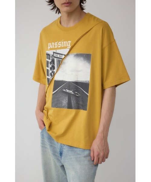 AZUL by moussy（アズールバイマウジー）の「フォト切り替えTシャツ（Tシャツ/カットソー・メンズ・オフホワイト/ブルー/ブラック/ライトイエロー・LARGE/MEDIUM）」の4枚目の写真