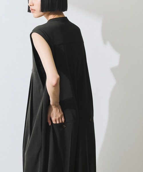 ADAM ET ROPE'(アダムエロペ)の「【WEB限定】ボクシータックオールインワン(つなぎ/オールインワン・レディース・ベージュ系その他/チャコールグレー・38/36)」の9枚目の写真