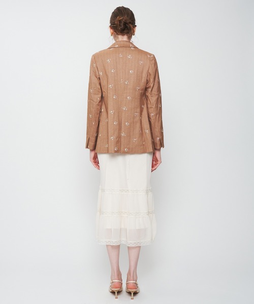 DEICY(デイシー)の「ダブルブレストフラワーストライプジャケット(テーラードジャケット・レディース・ベージュ/チャコールグレー/カーキ・FREE)」の9枚目の写真