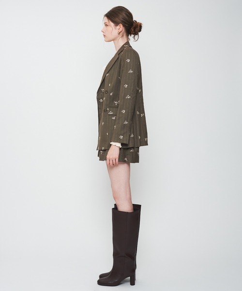 DEICY(デイシー)の「ダブルブレストフラワーストライプジャケット(テーラードジャケット・レディース・ベージュ/チャコールグレー/カーキ・FREE)」の11枚目の写真