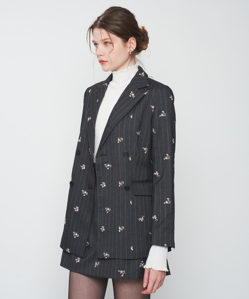DEICY(デイシー)の「ダブルブレストフラワーストライプジャケット(テーラードジャケット・レディース・ベージュ/チャコールグレー/カーキ・FREE)」の22枚目の写真