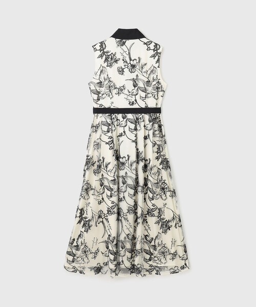 GRACE CONTINENTAL（グレースコンチネンタル）の「フラワー刺繍ボウタイドレス（ドレス・レディース・ブルー/ブラック/キナリ・38/36/34）」の10枚目の写真