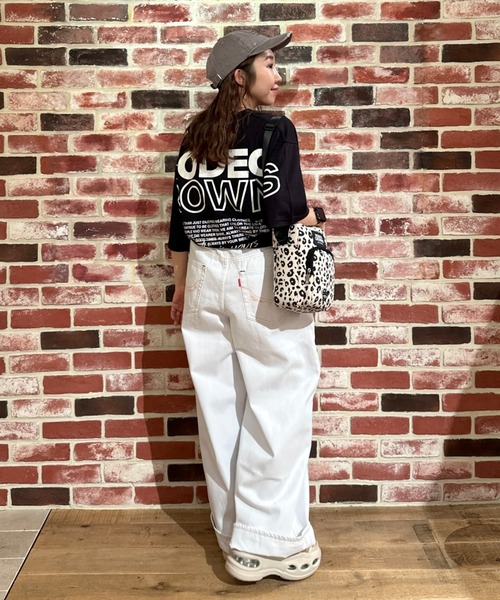 ロデオクラウンズの白いデニムパンツ セール】タックデニム（デニムパンツ）｜RODEO CROWNS WIDE BOWL